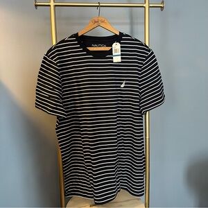 Men’s Nautica Crewneck T (Size XL)